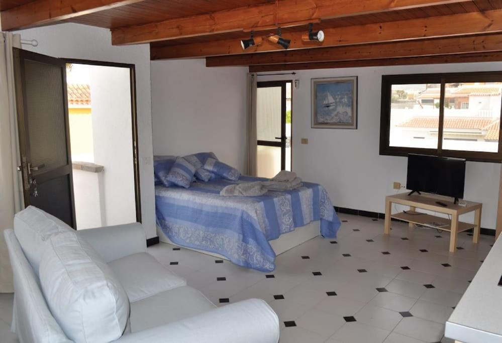 Cisnes Encantadora Casa Con Jardin Y Estudio Vista Al Mar *
